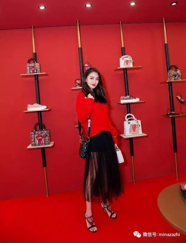 比一字绑带鞋更流行的凉鞋款式原来都在这里……