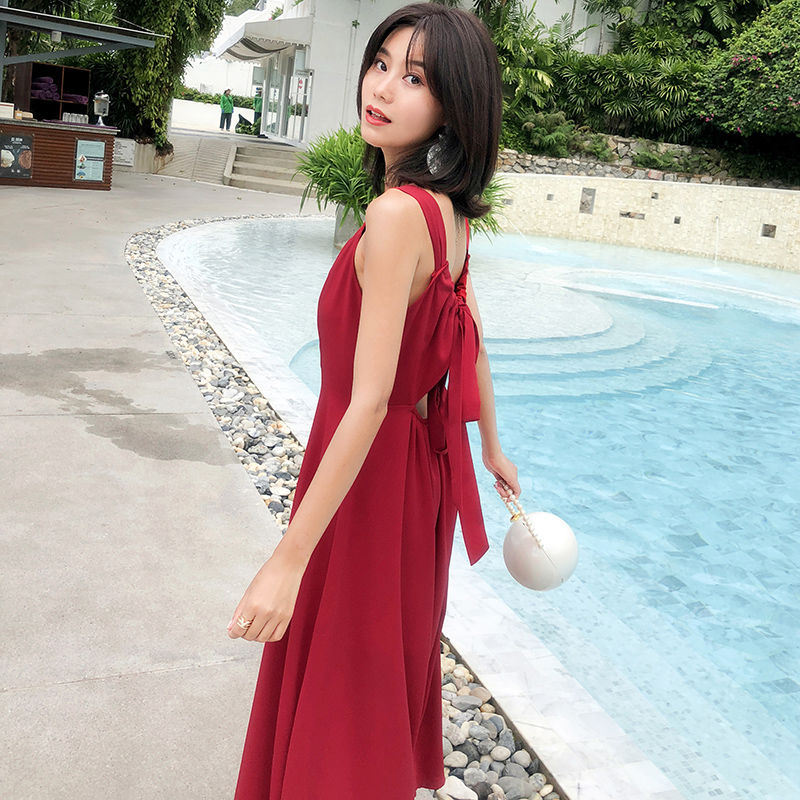 勾魂裙不仅要凸身材,露出“蝴蝶骨”才性感,透气清凉有韵味