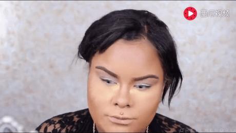 化妆技巧  35岁女人素颜不忍直视，她说化妆后能嫁入豪门，上完妆