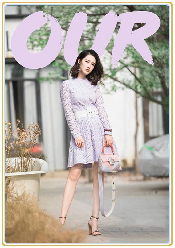 同穿镂空裙，40岁吴佩慈不敌28岁李沁，网友：果然年轻就是资本！