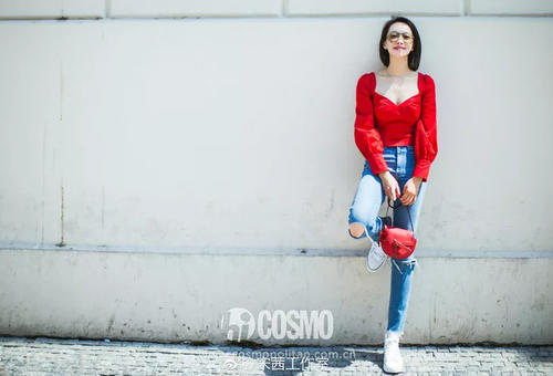 《幻乐之城》就是王菲带领的大型时装秀