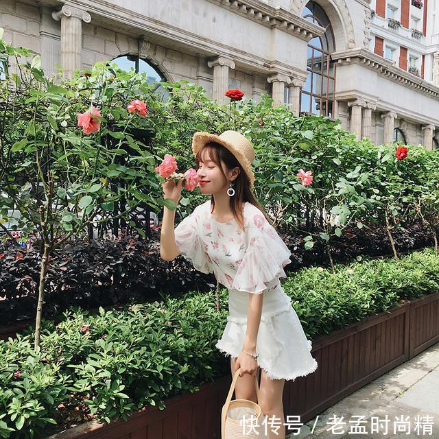 『荷叶边』能百搭,还能遮肉,多变化的雪纺衫,六款让你爱不释手!