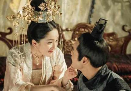 杨幂停工宣布怀孕喜讯！胡歌微博再遭沦陷，刘恺威：太成功了