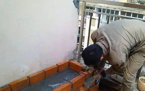  「合适」邻居在楼顶搭建一个菜园，这做法真的合适吗？