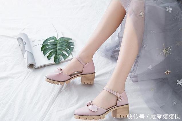  「乎人手一双」细数那些“中看不中用”的鞋子，帆布鞋上榜，最后一款是我的最爱