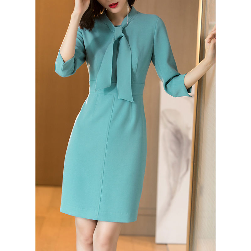 40岁女人绝不能错过的气质连衣裙,优雅时尚又得体,特有女人味