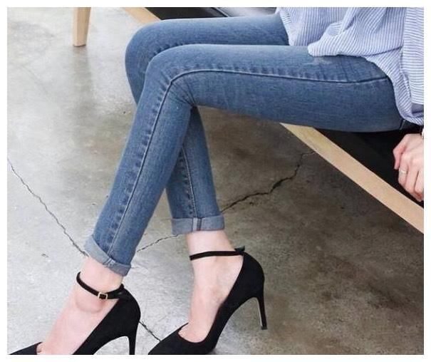 时尚穿搭：好看又倍显气质的高跟鞋，轻松让女人们更显高挑与性感