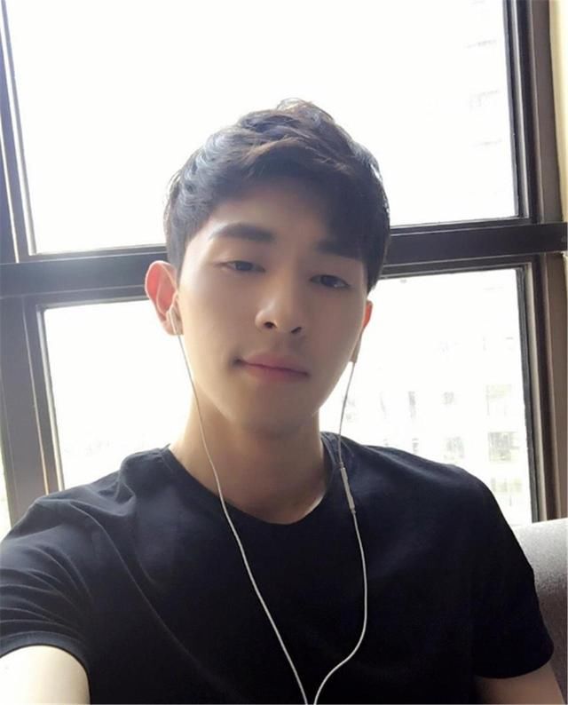 马思纯用三个字调侃回应网传恋情，被网友赞高情商