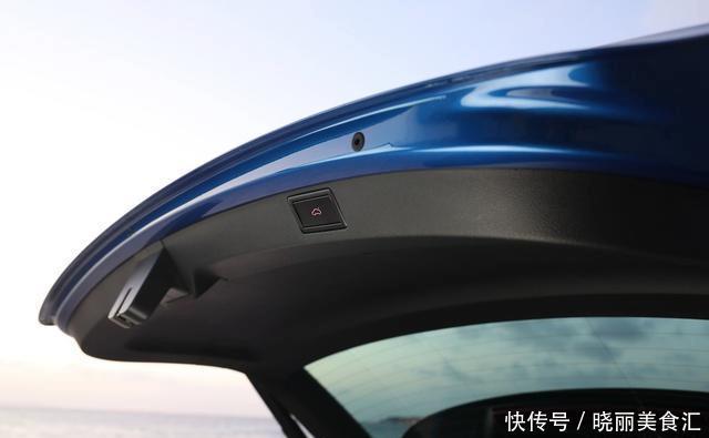 #背车#斯柯达发布掀背车Scala,比高尔夫更大,内饰更年轻化