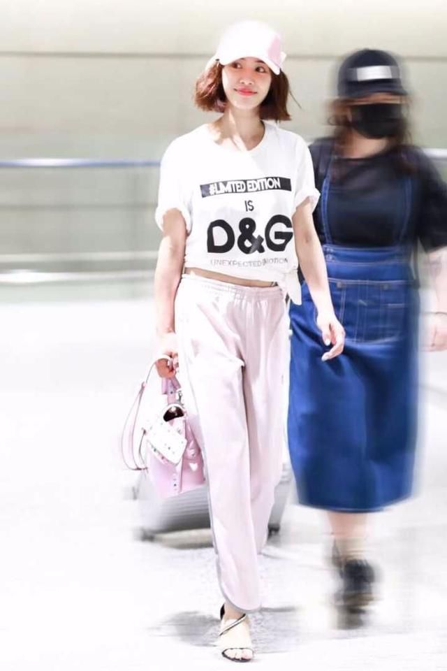 蔡依林真是天生的衣架子，怎么穿都超有气场，气质堪比超模！