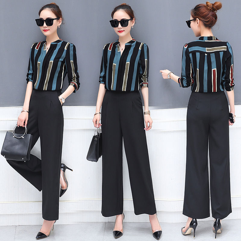 中秋节，这套装必须要买2件，特适合40-50岁女人，显嫩洋气