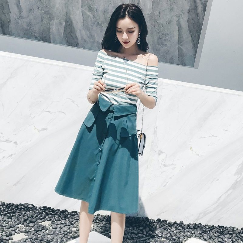 今年流行穿冻龄裙子，比丝袜嫩美，不挑人不变形