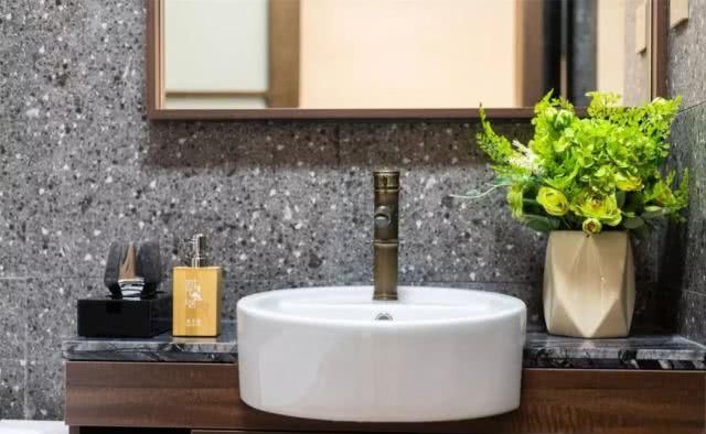 是什么让城里人抢着往干坑跑，莳光·山居让你忘记时间！