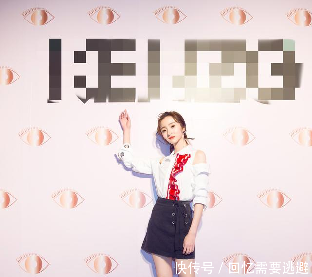 胡冰卿时尚气质甜美, 典雅大方, 自然灵动清新动人