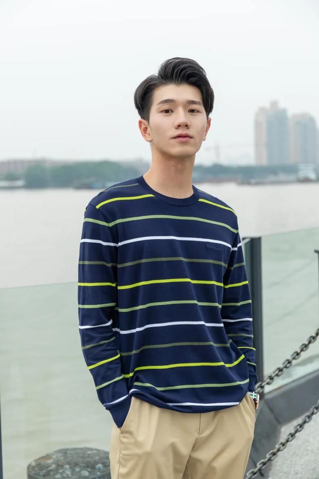  #春夏#据说精致的男人，都知道如何在春夏解锁「法式优雅」