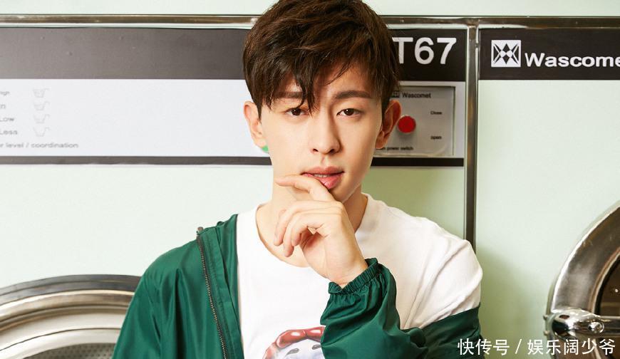 网曝这对情侣复合了？还偷偷地在微博上面秀恩爱，网友：祝福你们