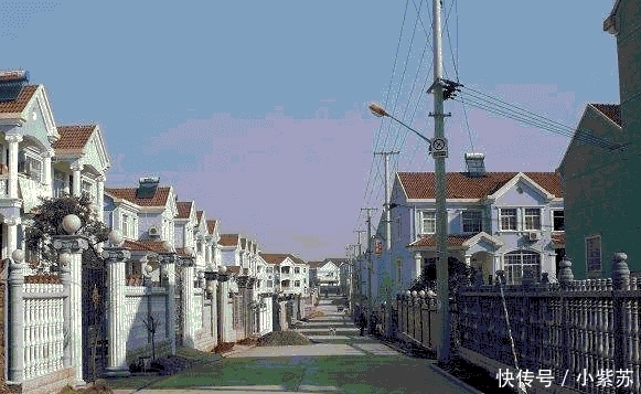明年起, 农民统一住小区, 每户发15万“建房金”, 3类村庄除外!