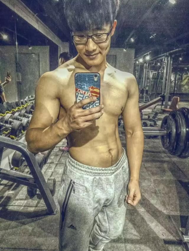 健身对人能有多少改变?不仅让他身体强壮,更使