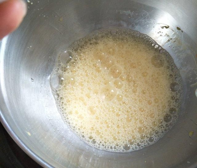 蛋糕:六寸海绵蛋糕,简单易学又好吃,学会可以不用出去买了!