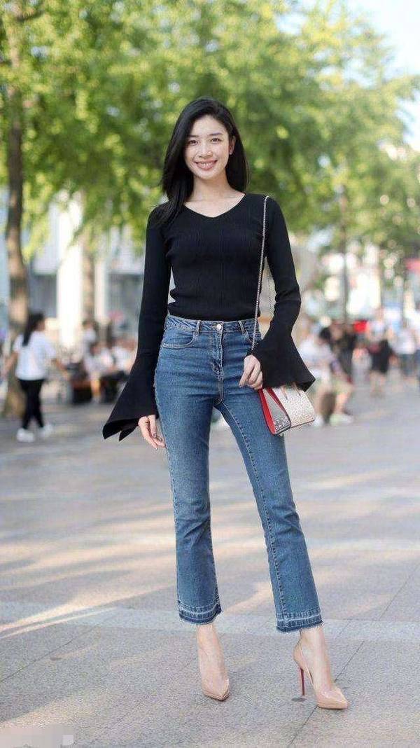 街拍：偶遇高个子大长腿美女小姐姐，一个比一个颜值高！