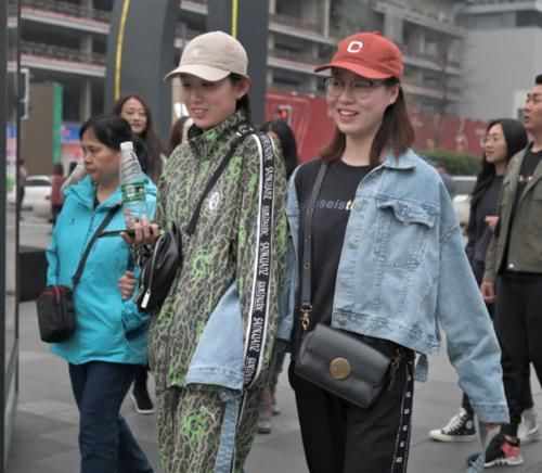 『位小姐姐』身材与脸蛋完全协调，比明星还出色，时尚女神是怎样的存在？
