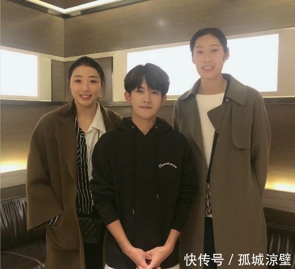 女排易烊千玺