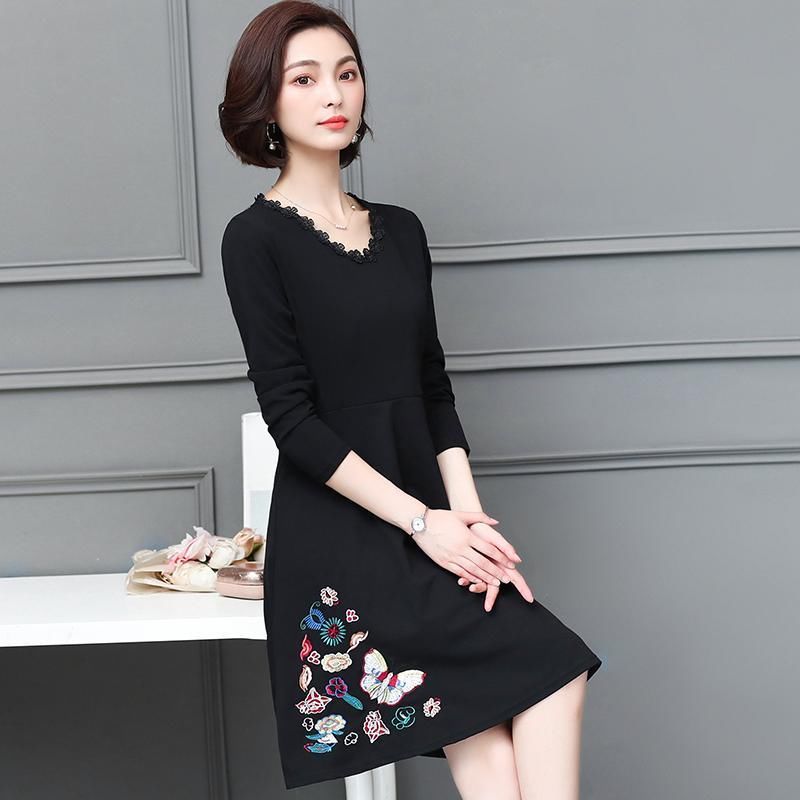 立秋过后，婆婆穿下面这8款女装，显瘦高挑，57岁美得像小姑娘