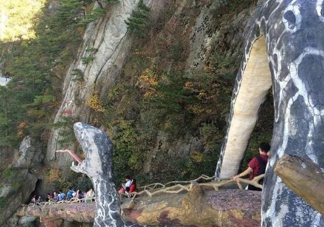 一张门票玩两个景区，一个4A，一个5A