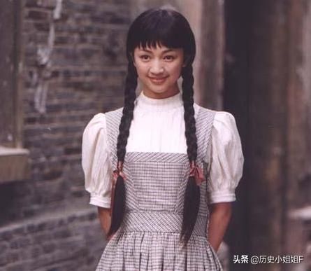 #反对#她不顾父母反对嫁给老师,婚后生2对龙凤胎,大女儿家喻户晓