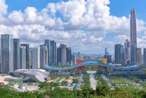  「我国」我国最多外来人口的城市：本地人只占1/3，一过年就变“