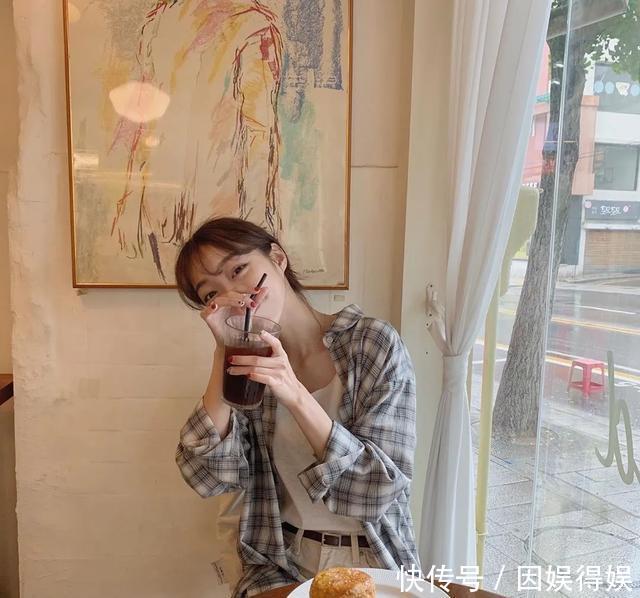 『时髦』开春衬衫这样穿,巨时髦!