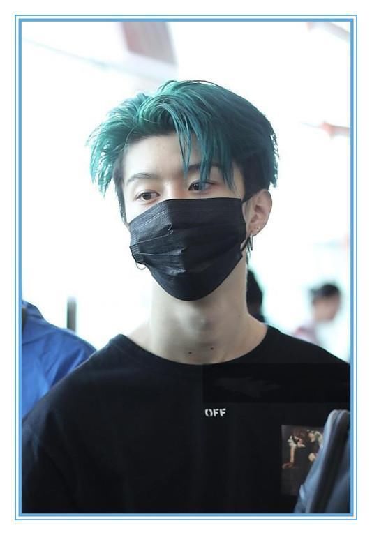 范丞丞疯了吧！这种发色也敢往头上染，网友：幸好你姐是范爷！