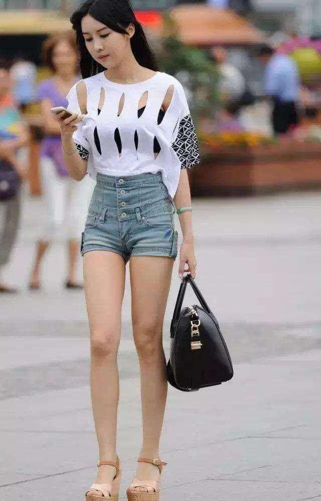 路人街拍, 肉隐肉现, 这样子很明显啊