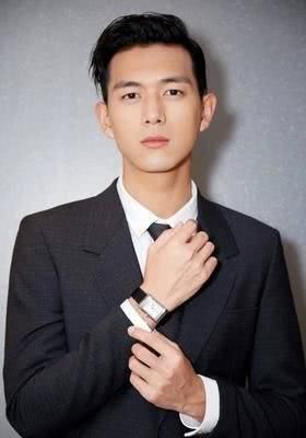  看走眼：本以为该叫哥哥，实际是同岁的2对男星，看走眼了吧