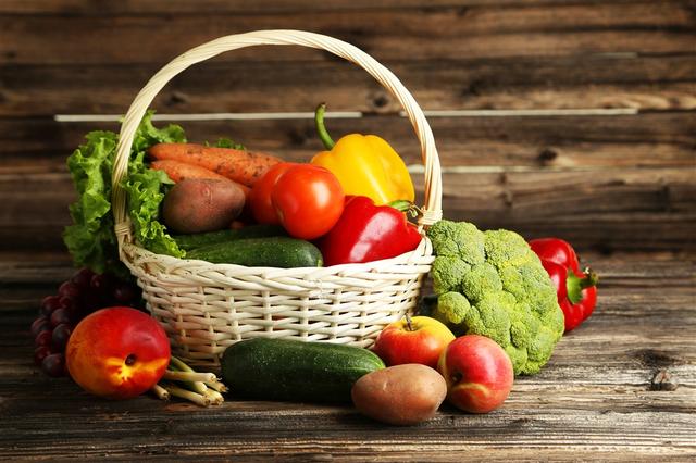 总觉得身上像有小虫子爬,中医检查说是湿疹,给