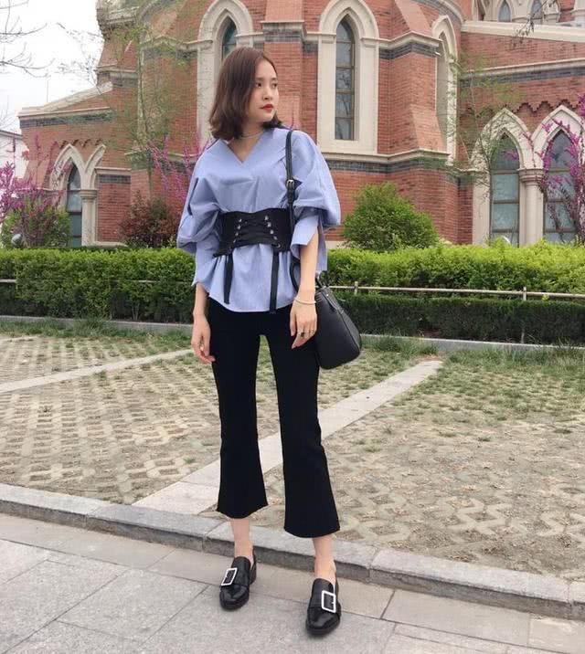  「显瘦」今年又流行了一种新穿法，叫“衬衫+酒杯裤”，气质显瘦又好看！