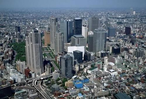 亚洲最大最发达的城市,去过的人都会感到震撼,你想去吗?