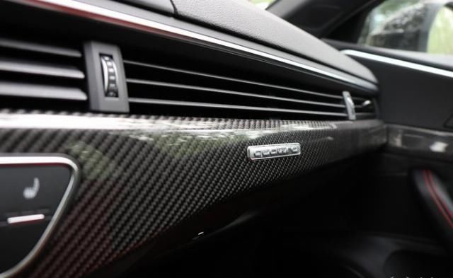  [悬架]12V轻混/运动悬架 全新奥迪A4L上市售30.58万起