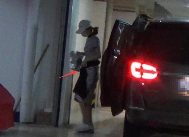 赵丽颖被曝怀孕三个月 工作人员:没这回事 你如何看待这件事?