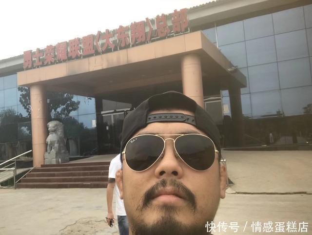 格斗狂人徐晓冬发鹿晗被打视频引围观，吐槽：我挺喜欢鹿晗