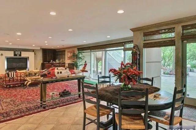 唐爽向上海公安局报案!称周立波夫妇犯下这些事!周立波放出的这段