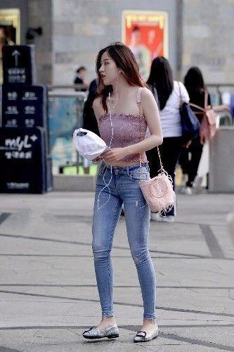 牛仔裤怎么可以这么美，越是简洁越是时尚！