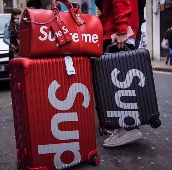 撞衫不稀奇，撞箱才时髦!价值4万的行李箱，唐嫣宋茜都在用