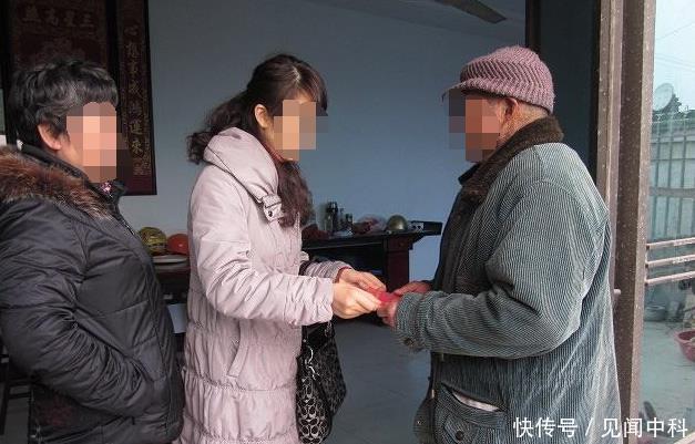 独生子女家庭要“发钱”了，上万元的补贴都有份，有证的别错过了