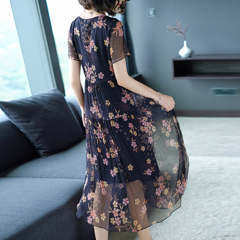 真丝连衣裙贵死了!说实话我买不起，但这几款看一眼都觉得值了