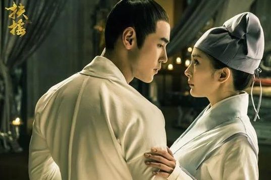 杨幂频被造谣不管女儿刘恺威霸气回应，粉丝:大家管得太宽了!