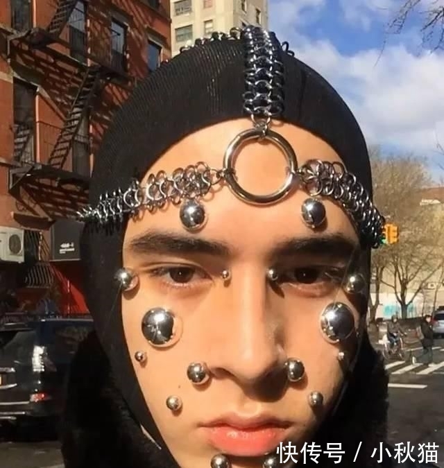  #美妆圈#20岁的他成为了美妆圈新Icon！