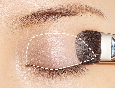 女人五官再美，出门也要化淡妆!化妆师教淡妆顺序，清新又自然