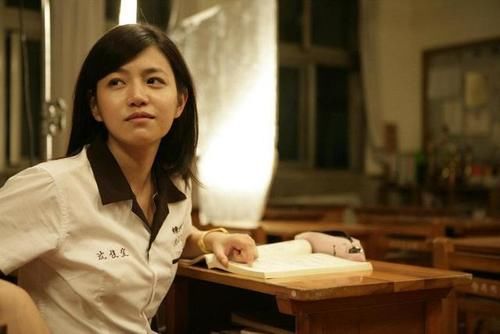 感觉■下垂眼显老？李栋旭白敬亭边伯贤刘昊然都因这双眼可丧可甜