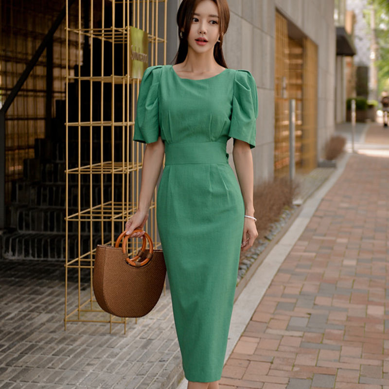 勾魂裙不仅要凸身材，露出“蝴蝶骨”才性感，透气清凉有韵味